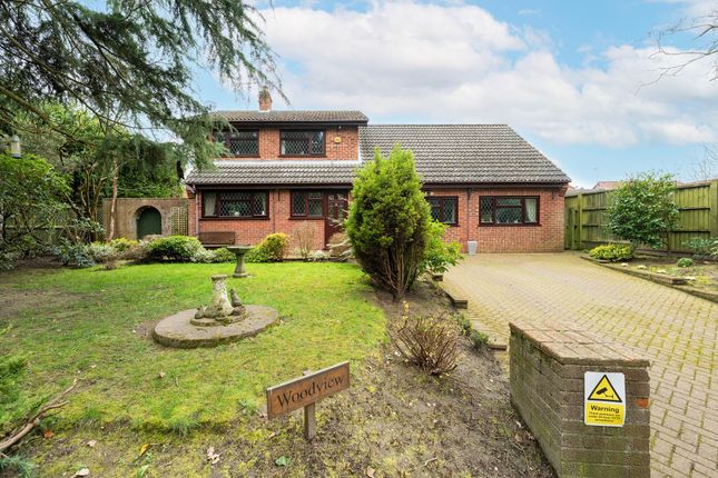4 bed property, in Hall Road, £425,000