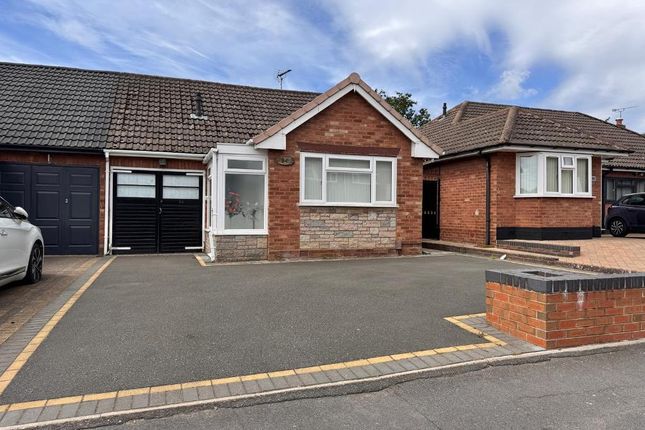 3 bed property, in Andrew Road, £240,000