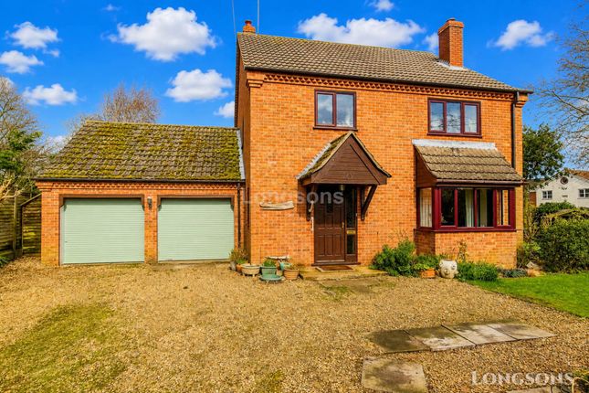 4 bed property, in Bunkers Hill, £400,000
