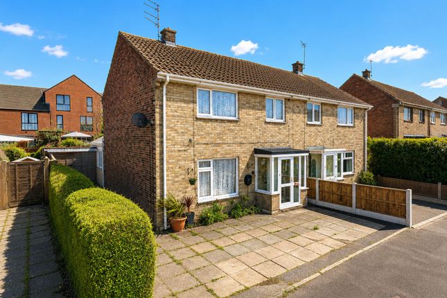 4 bed property, in Fishers Lane, £265,000