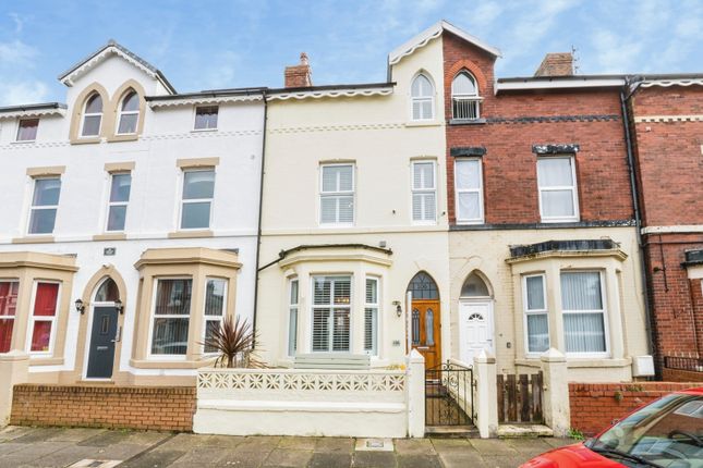 4 bed property, in Promenade Road, £185,000