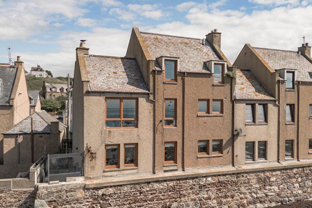 3 bed property, in Shoretack Court, £130,000