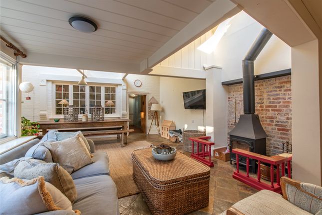 5 bed property, in Bridge Street, £1,350,000
