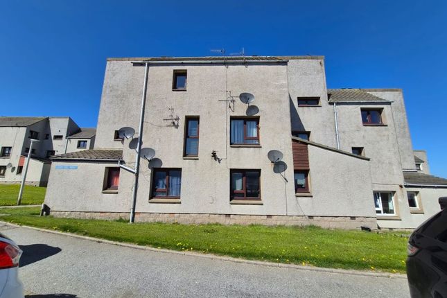 1 bed property, in 96 Clerkhill Road, £30,000