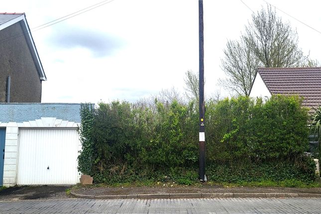 Studio, in Cefn Glas Road, £75,000