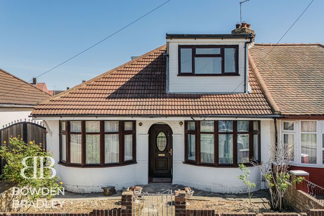 3 bed property, in Tunstall Avenue, £475,000