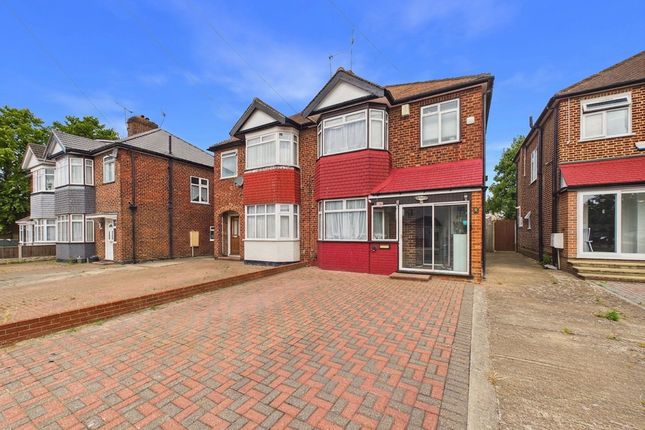 3 bed property, in Torrington Drive, £550,000