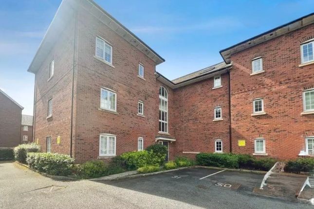 1 bed property, in Lock View, £110,000