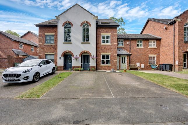 4 bed property, in Wharton Hall, £230,000