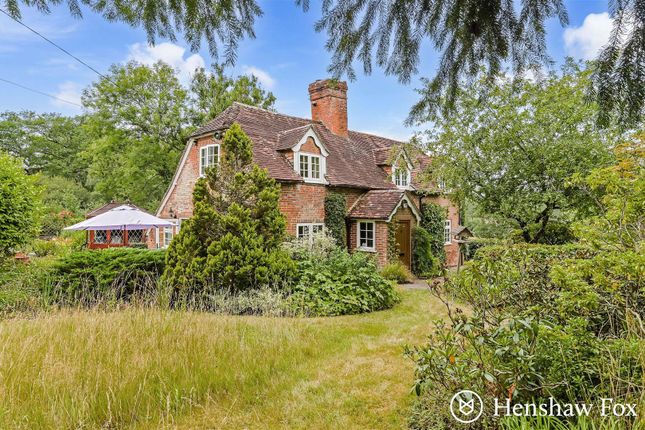 3 bed property, in Jerrems Hill, £850,000