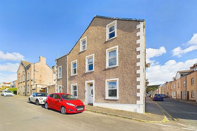 4 bed property, in St. Georges Terrace, £159,950
