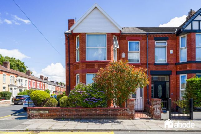 4 bed property, in Ashdale Road, £320,000