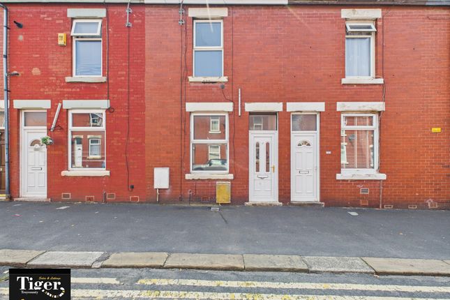 2 bed property, in Broughton Avenue, £58,000