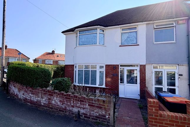 3 bed property, in Hastings Avenue, £279,995
