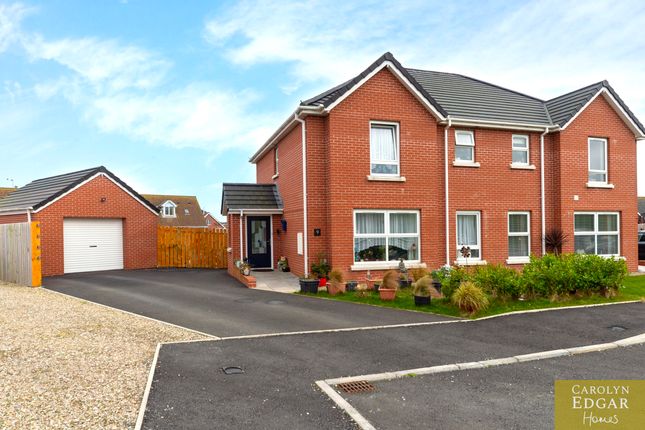 3 bed property, in 9 Gowland Grove, £240,000