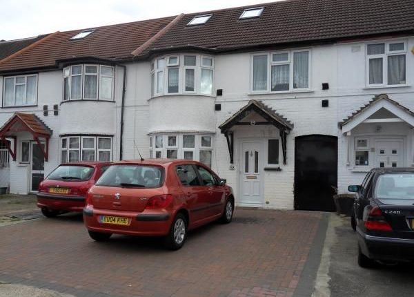 4 bed property, in Ash Grove, £665,000