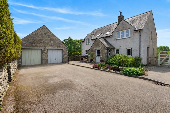 4 bed property, in Low Meadow, £550,000