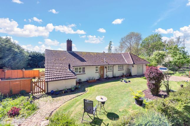 3 bed property, in Ermine Way, £800,000