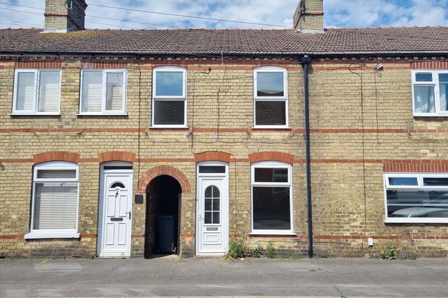 3 bed property, in Alexandra Road, £150,000