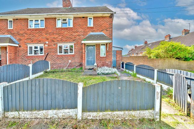 2 bed property, in Darwin Road, £170,000