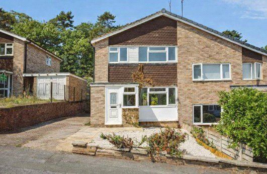 3 bed property, in Dunholme Avenue, £260,000
