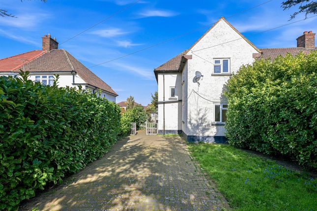 3 bed property, in North Road, £375,000