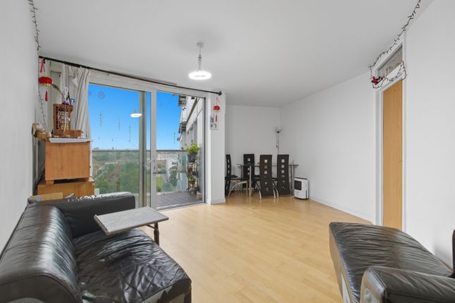 2 bed property, in Prince Regent Road, £365,000