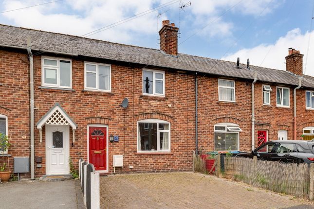 3 bed property, in Meadows Place, £235,000