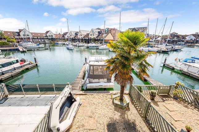 3 bed property, in Bryher Island, £600,000