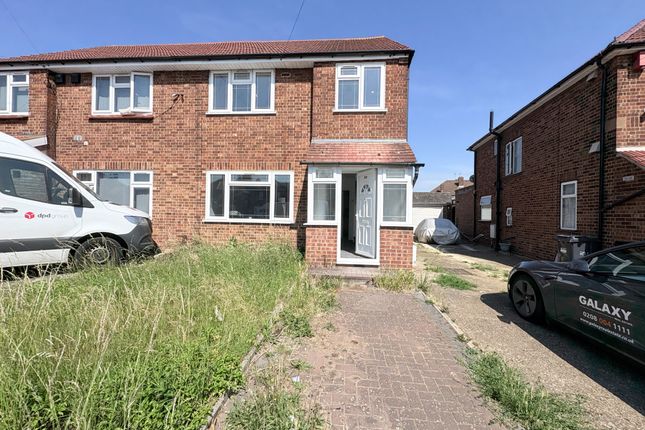 3 bed property, in Brabazon Road, £675,000