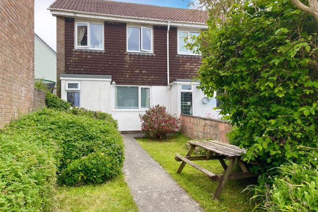 2 bed property, in Treberran Gardens, £160,000