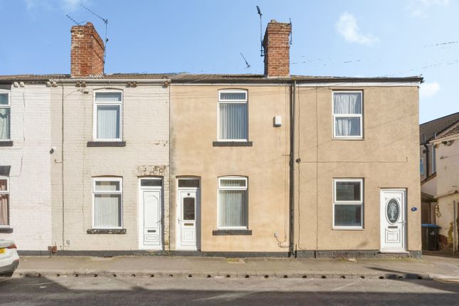 2 bed property, in Hirst Gate, £75,000