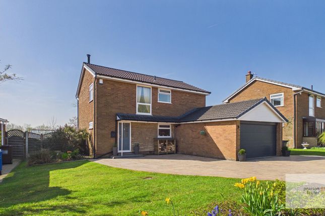 4 bed property, in Sabden Close, £400,000