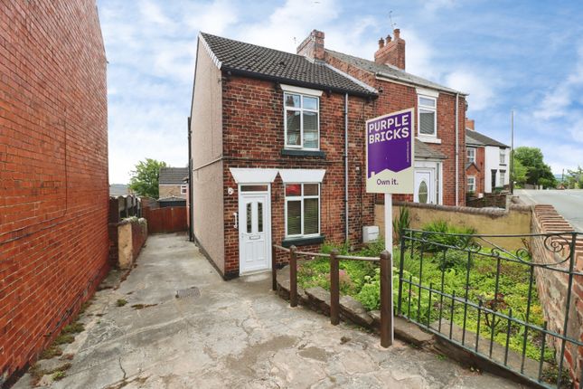 2 bed property, in Handley Road, £125,000
