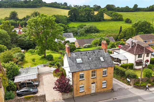 5 bed property, in North Street, £650,000