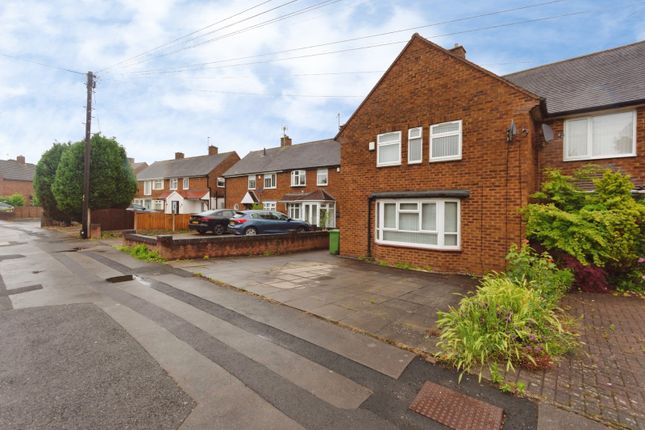 3 bed property, in Daylesford Road, £250,000