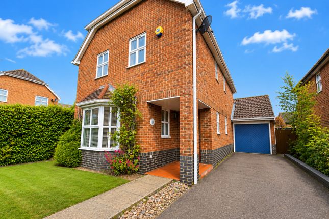 4 bed property, in Broadacres, £450,000