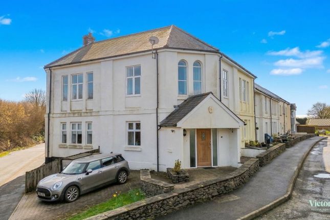 2 bed property, in Wrangaton, £210,000