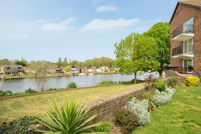 2 bed property, in Hillrise, £615,950