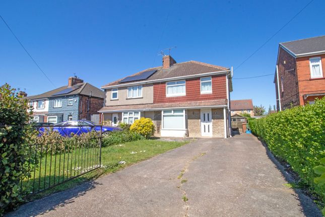 3 bed property, in Burringham Road, £70,000