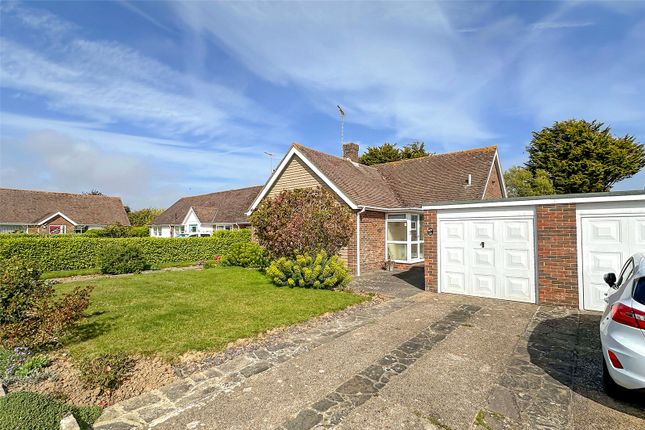 2 bed property, in Hawke Close, £570,000