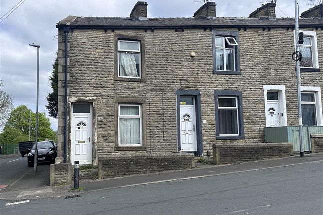 2 bed property, in Cog Lane, £70,000