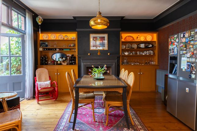 5 bed property, in St Philips Road, £575,000