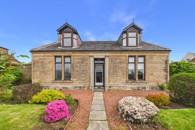 4 bed property, in Glenview, £325,000