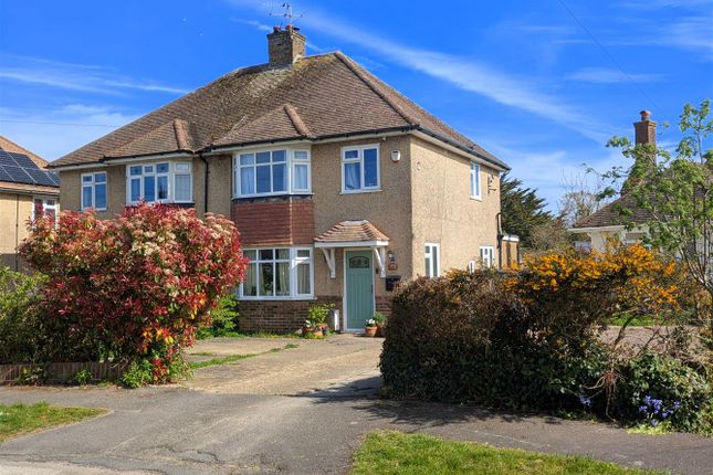 3 bed property, in Southdown Avenue, £439,950