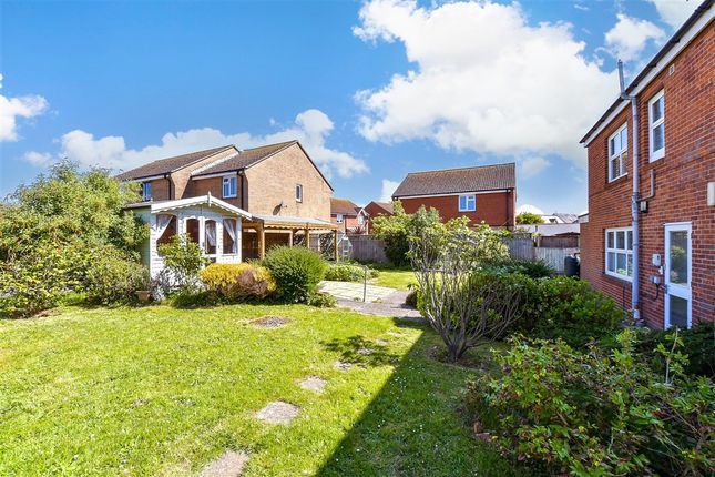 11 bed property, in The Avenue, £650,000