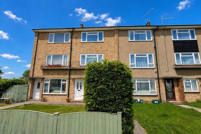 2 bed property, in Bodmin Road, £90,000