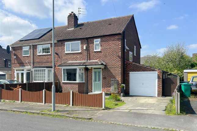 3 bed property, in Ashwell Road, £350,000