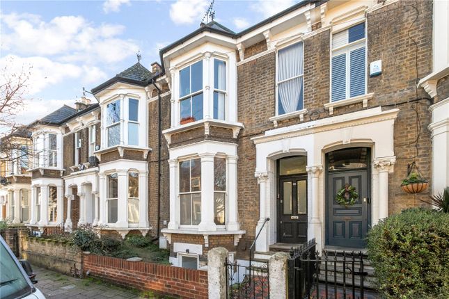 2 bed property, in Alconbury Road, £800,000