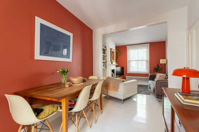 2 bed property, in Kingsbury Street, £500,000